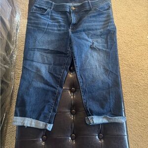 - Lee 18 W mid rise regular fit capri